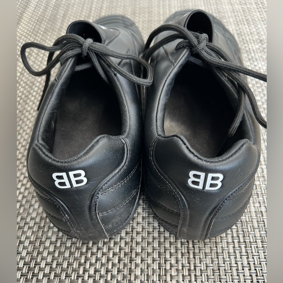 Men's "Balenciaga" Black Leather Casual Sneaker - Picture 5 of 7
